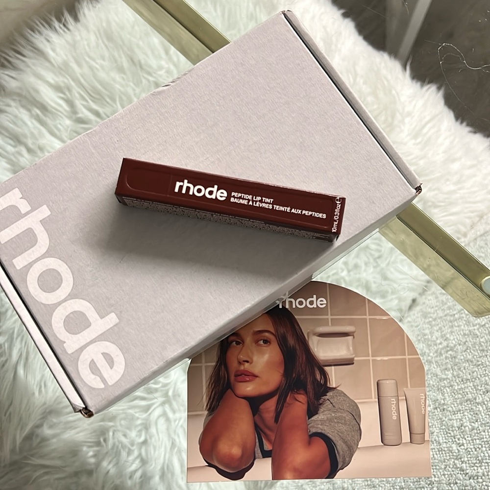 RHODE peptide lip tint Color: Espresso NEW, never used